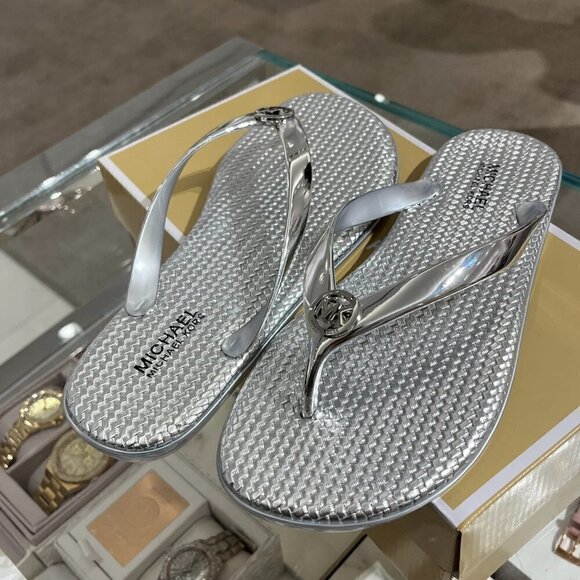 Jet Set Metallic PVC Flip-Flop size7 - Picture 7 of 9